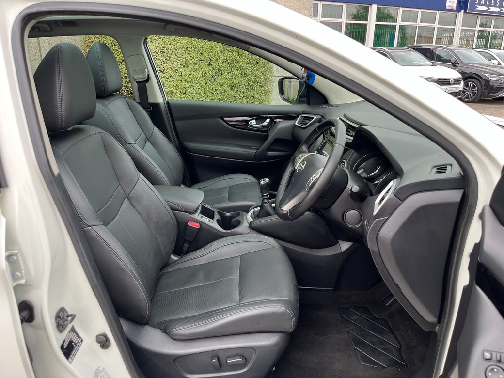 2017 Nissan Qashqai