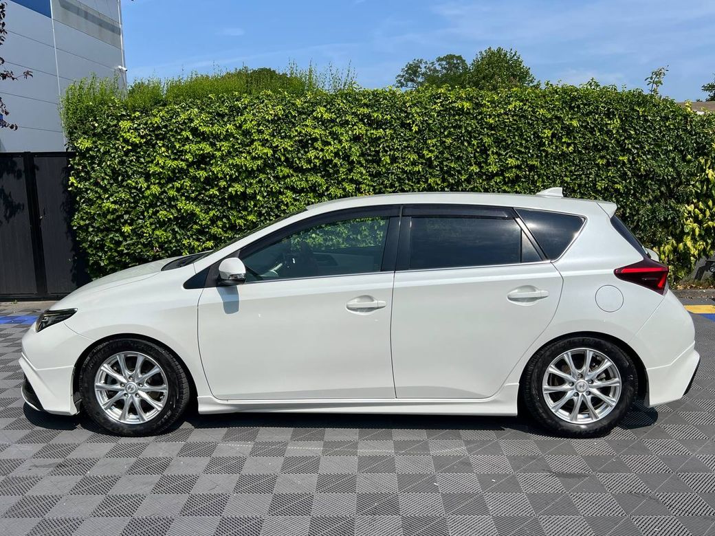 2017 Toyota Auris