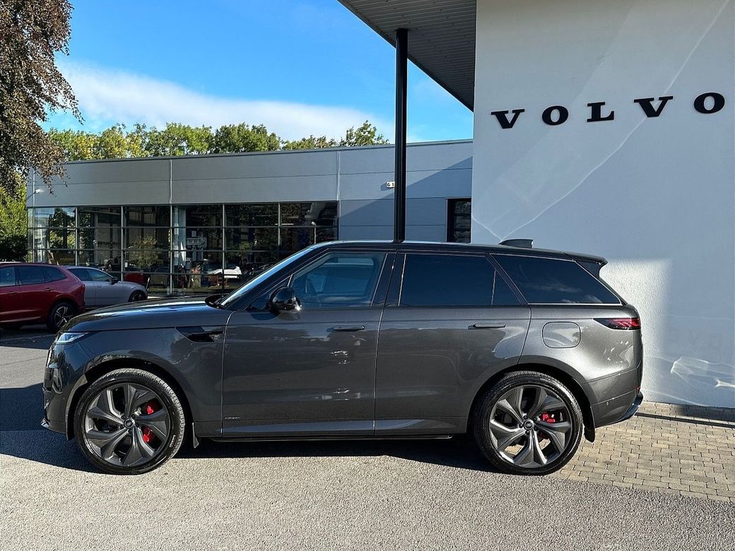 2025 Land Rover Range Rover Sport