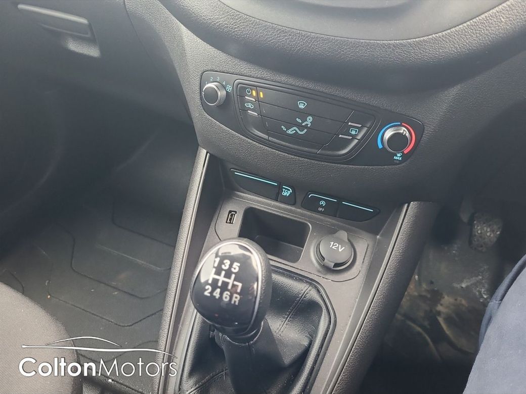 2023 Ford Transit Courier