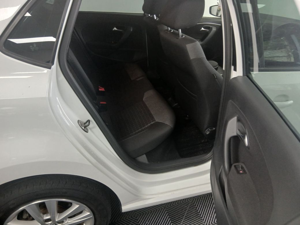 2017 Volkswagen Polo