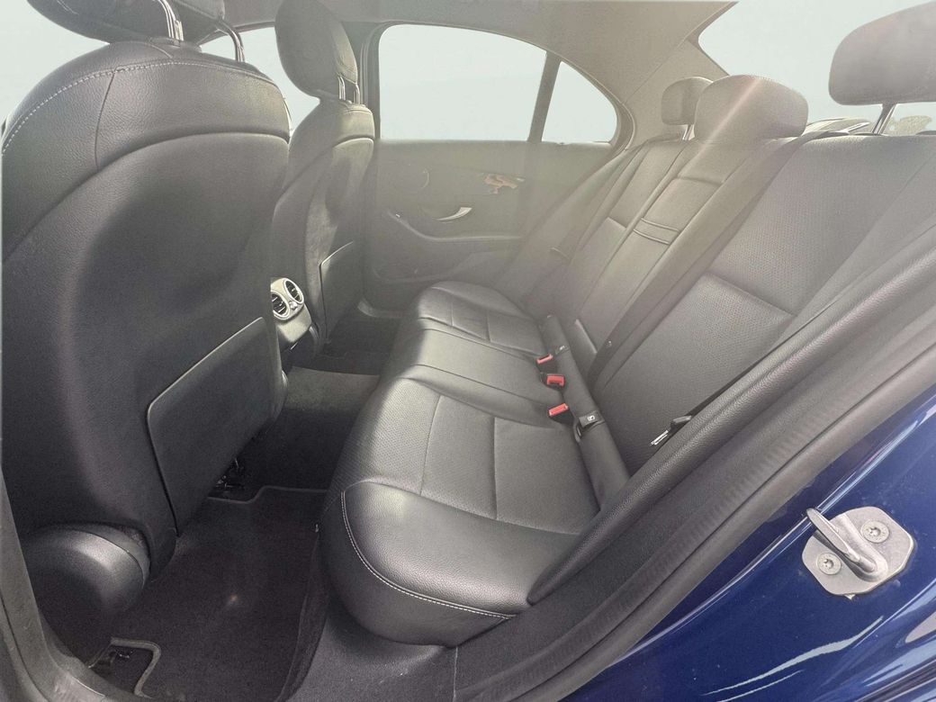 2020 Mercedes-Benz C 220