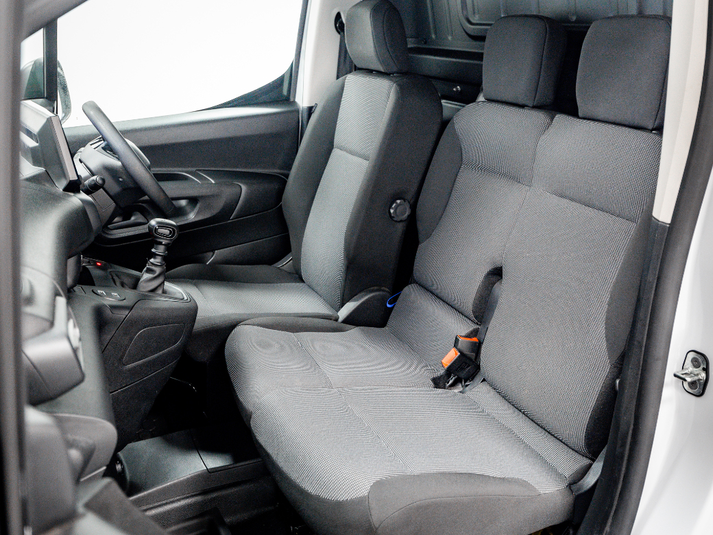 2024 Peugeot Partner