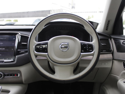 2022 Volvo XC90