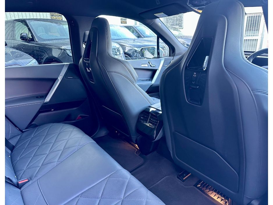 2025 BMW iX