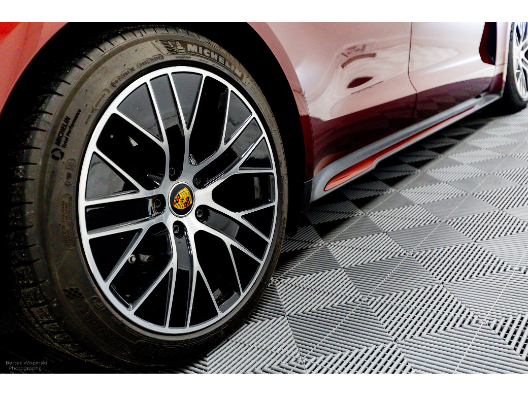 2023 Porsche Taycan
