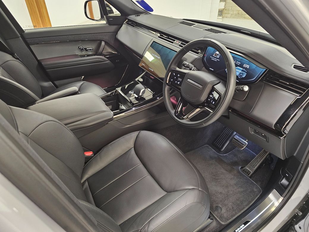 2026 Land Rover Range Rover Sport