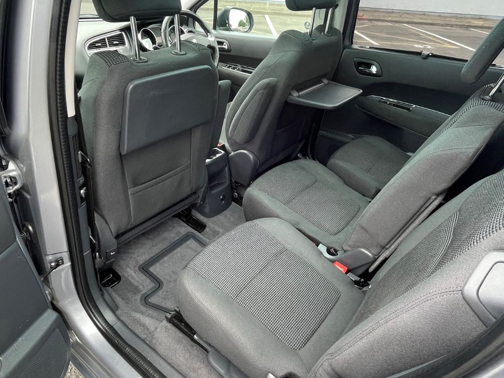 2017 Peugeot 5008