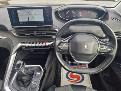 2021 Peugeot 5008