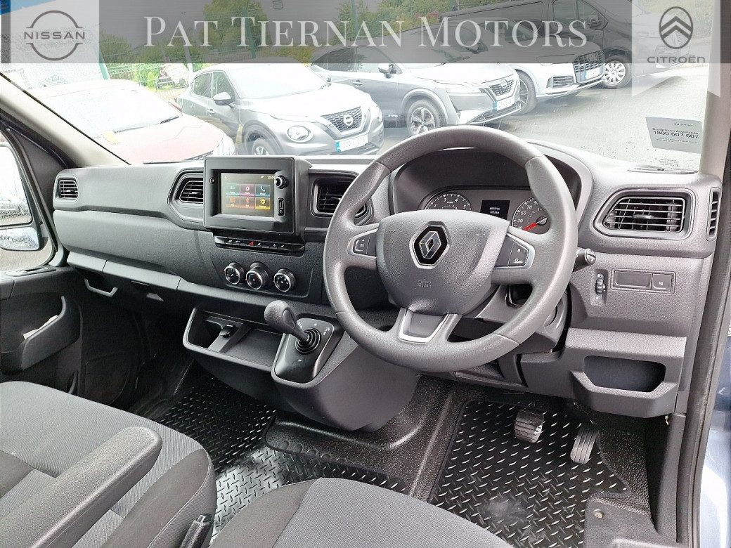 2021 Renault Master
