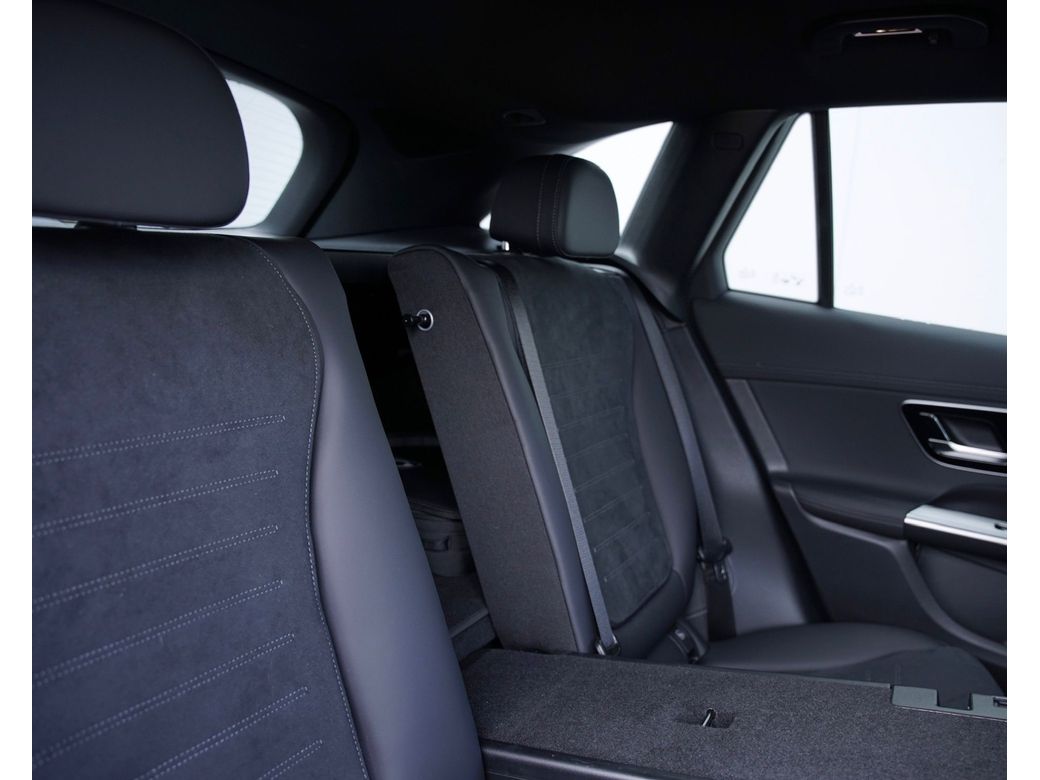 2025 Mercedes-Benz GLC Class