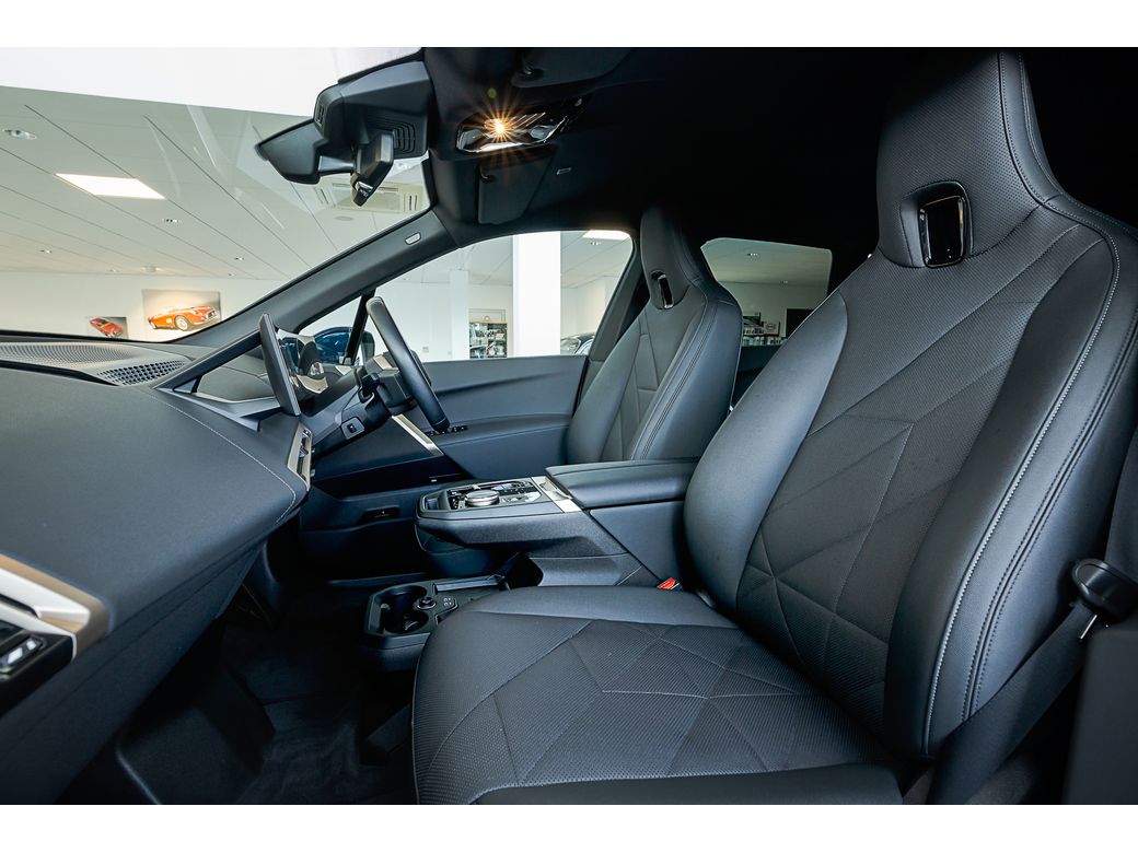 2023 BMW iX