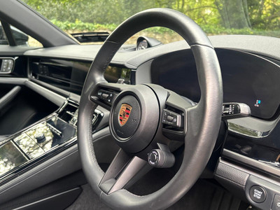 2025 Porsche Panamera