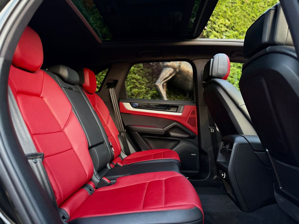 2024 Porsche Cayenne