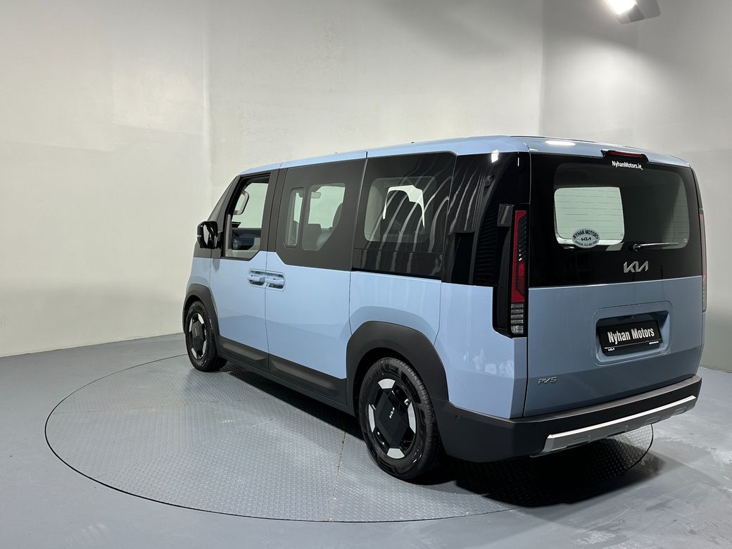 2026 Kia PV5