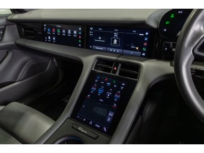 2023 Porsche Taycan