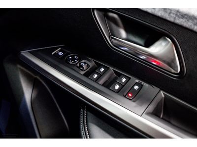 2025 Peugeot 5008