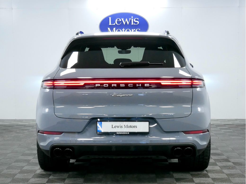 2025 Porsche Cayenne