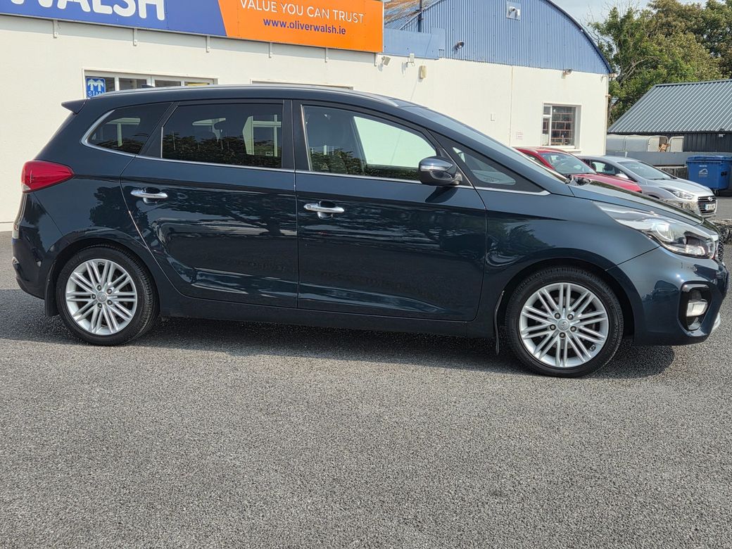 2017 Kia Carens