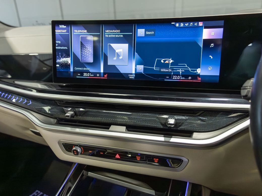 2022 BMW X7