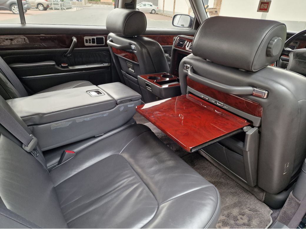 2000 Toyota Century