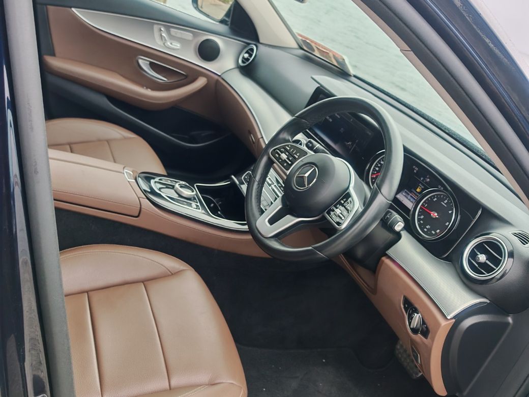 2019 Mercedes-Benz E 220