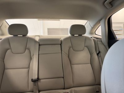 2020 Volvo S90