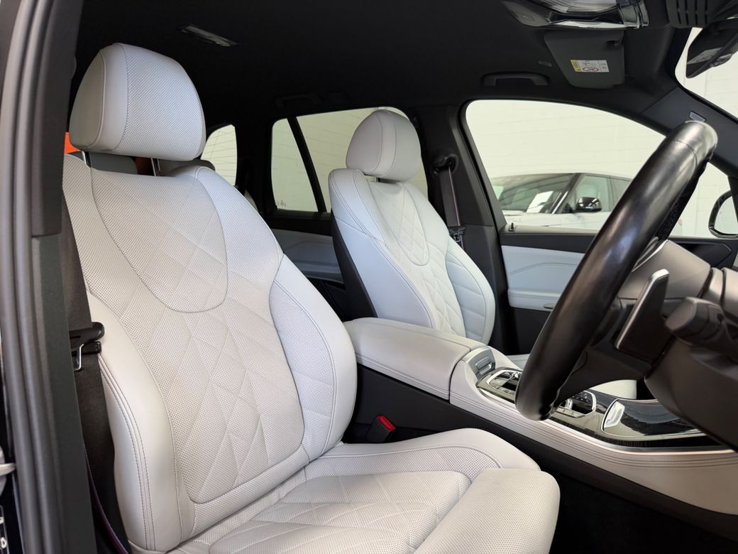 2023 BMW X5