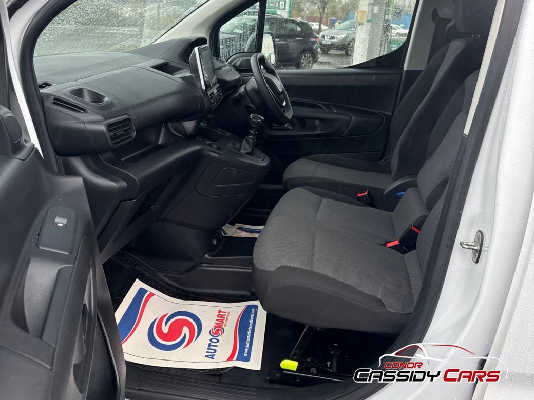 2022 Peugeot Partner