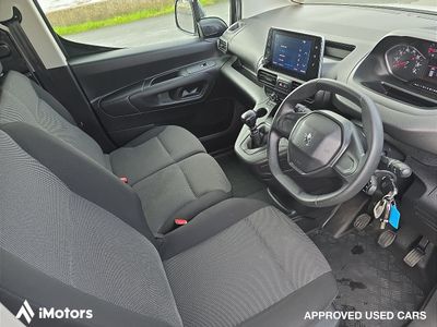 2023 Peugeot Partner