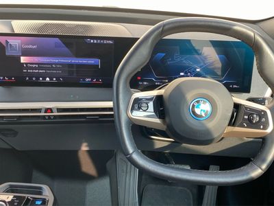 2024 BMW iX