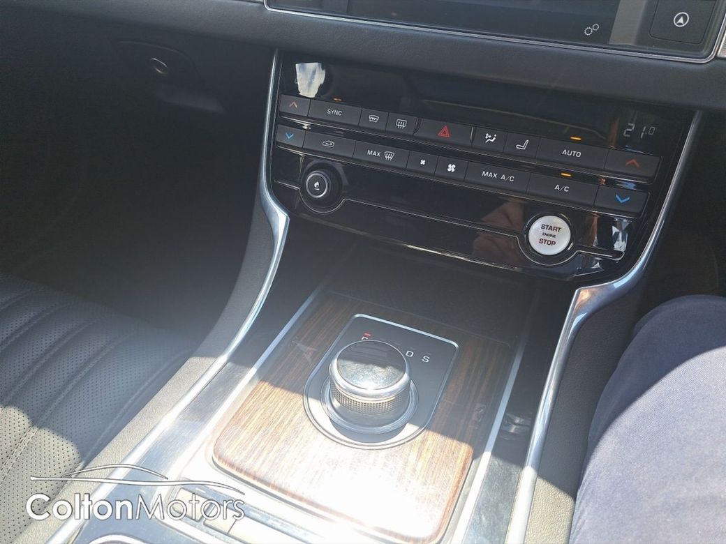 2016 Jaguar XF