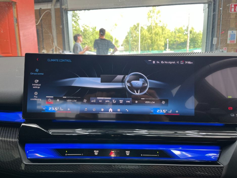 2024 BMW i5