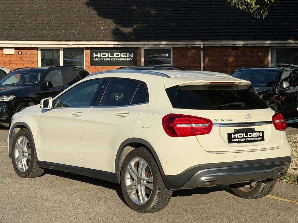 2016 Mercedes-Benz GLA 180