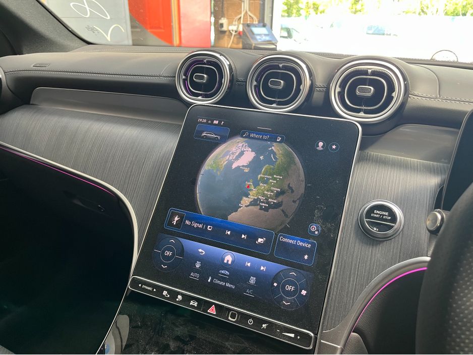 2025 Mercedes-Benz GLC Class
