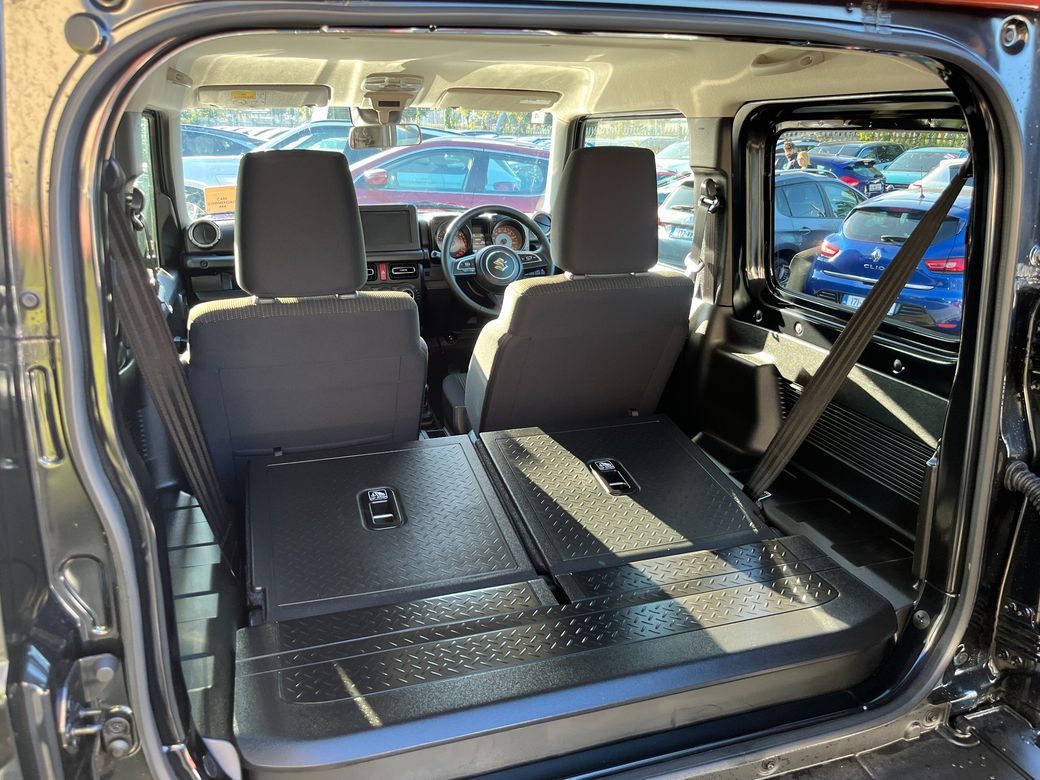 2025 Suzuki Jimny