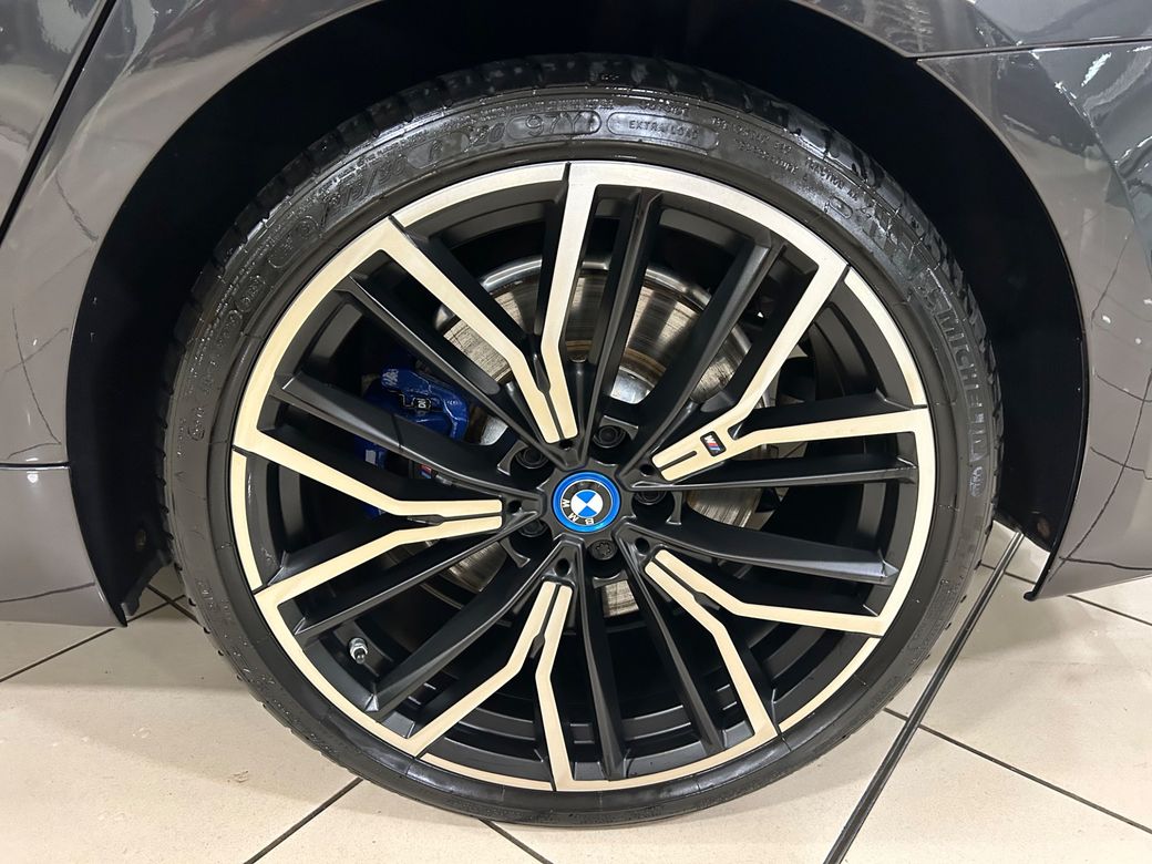 2021 BMW 5 Series