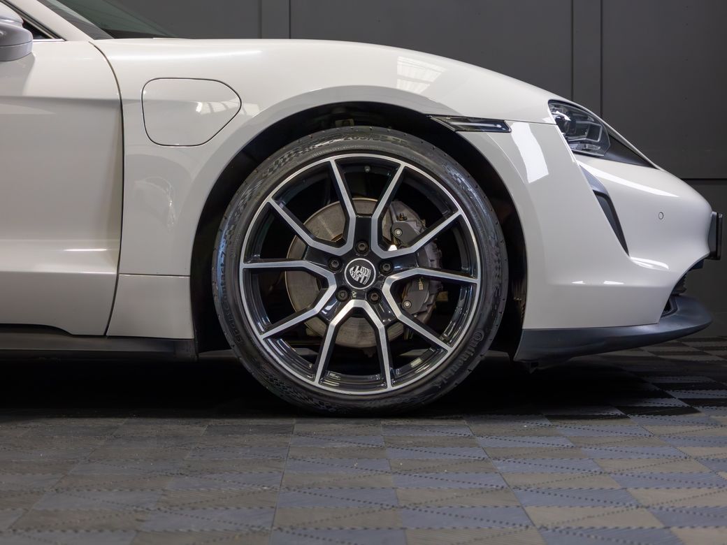 2023 Porsche Taycan