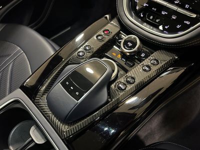 2023 Aston Martin DBX