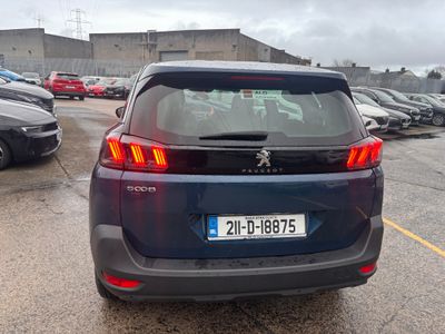 2021 Peugeot 5008