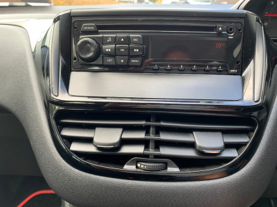 2013 Peugeot 208