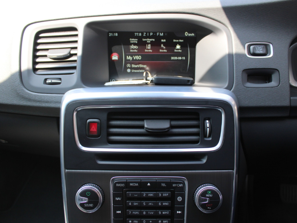 2016 Volvo V60 Cross Country