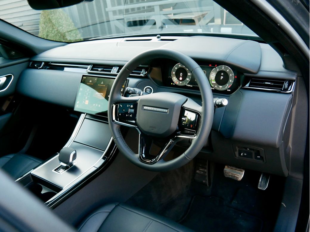 2025 Land Rover Range Rover Velar