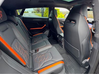 2025 Lamborghini Urus