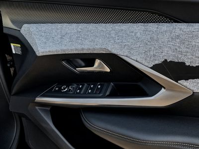2025 Peugeot 5008