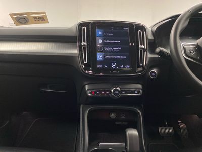2022 Volvo XC40