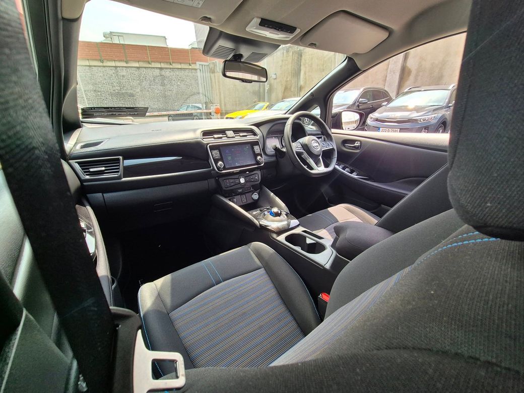 2023 Nissan Leaf