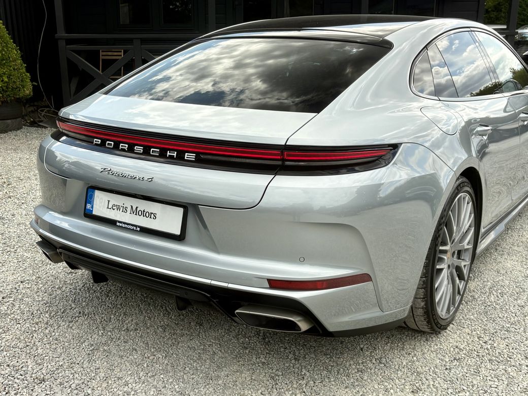 2025 Porsche Panamera