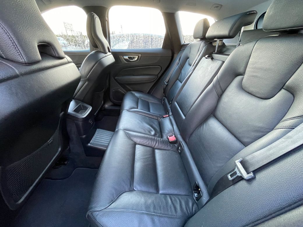 2022 Volvo XC60