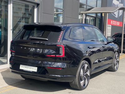 2025 Volvo EX90